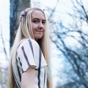 Meet your Posher, Mia